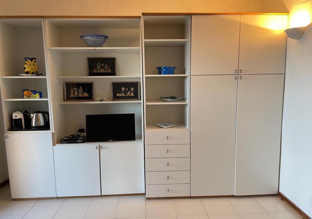 Appartement San Teodoro Punta Est Delizioso Monolocale Vista Mare Extérieur photo