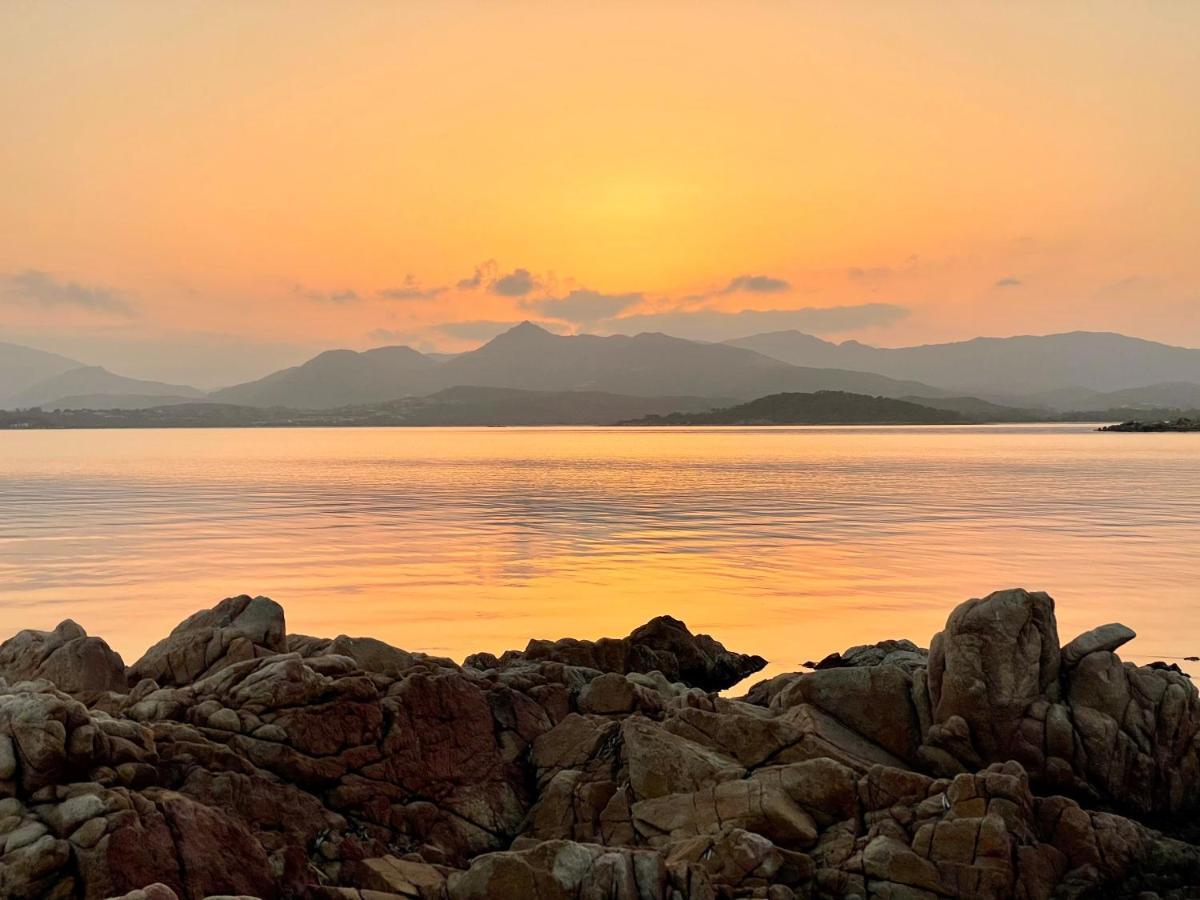 Appartement San Teodoro Punta Est Delizioso Monolocale Vista Mare Extérieur photo